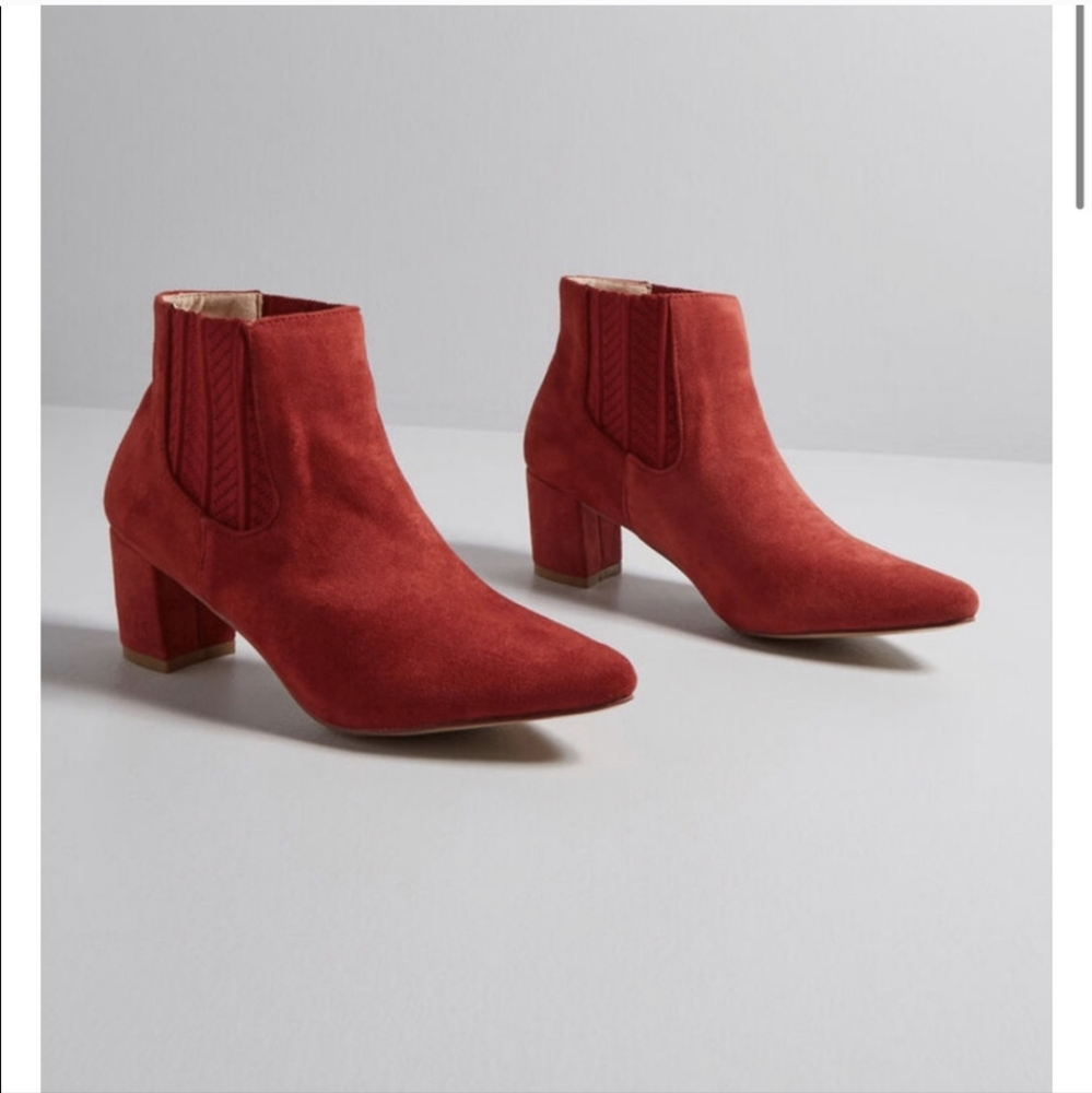 Modcloth rust suede pointed toe ankle booties